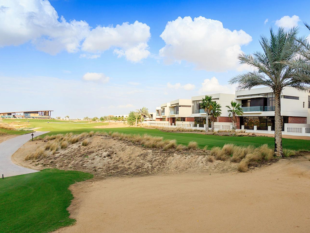 Land in Dubai