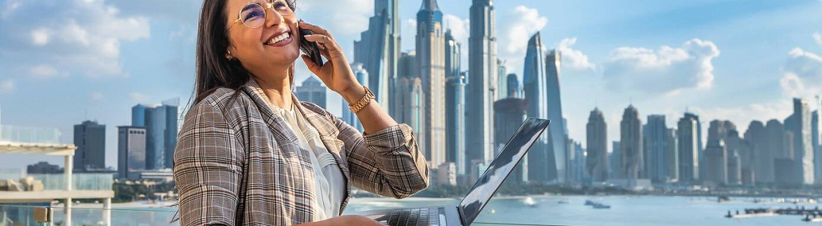 Working in Dubai for Foreign Nationals: How to Find a Job and Build a Career in the UAE