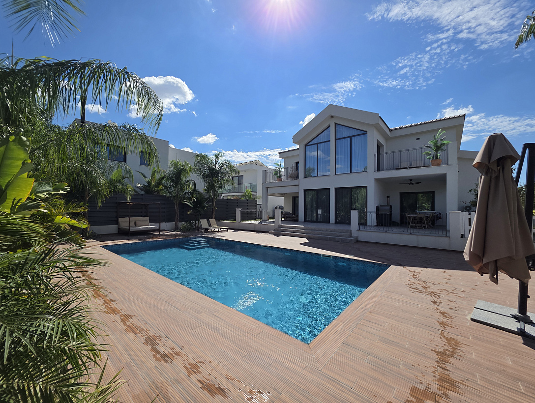 New villa complex in Limassol